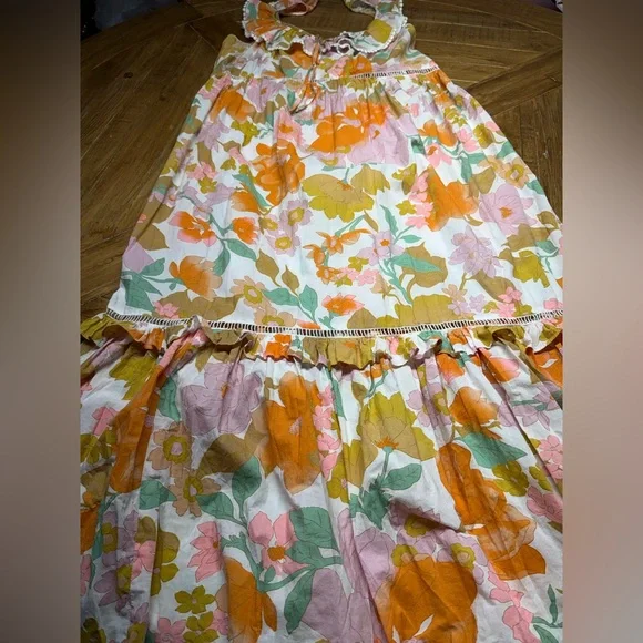 ASOS DESIGN curve ruffle maxi sundress featuring a retro floral print - size 16 - Picture 8 of 15